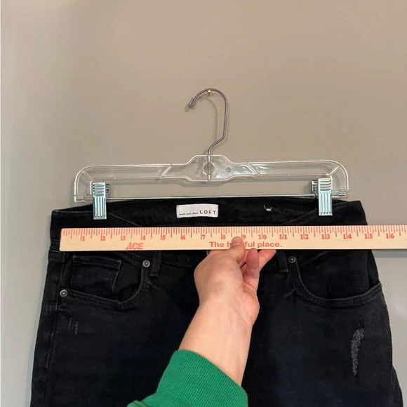 LOFT Women's Black Crop Leg Jeans - Picture 5 of 7